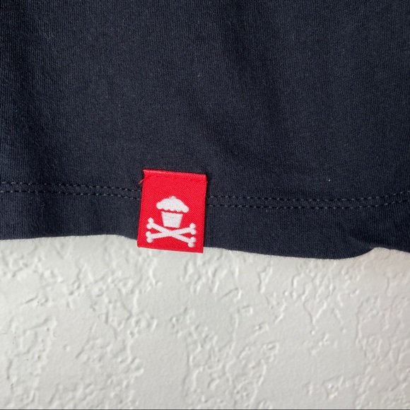 Johnny Cupcakes Womens Shirt Small Black Rainbow Pride LGBTQ Cupcake Crossbones - Picture 6 of 11